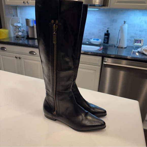 Michael Kors Black Leather Riding Style Boots EUC Worn Once Size 7.5 - Picture 4 of 16